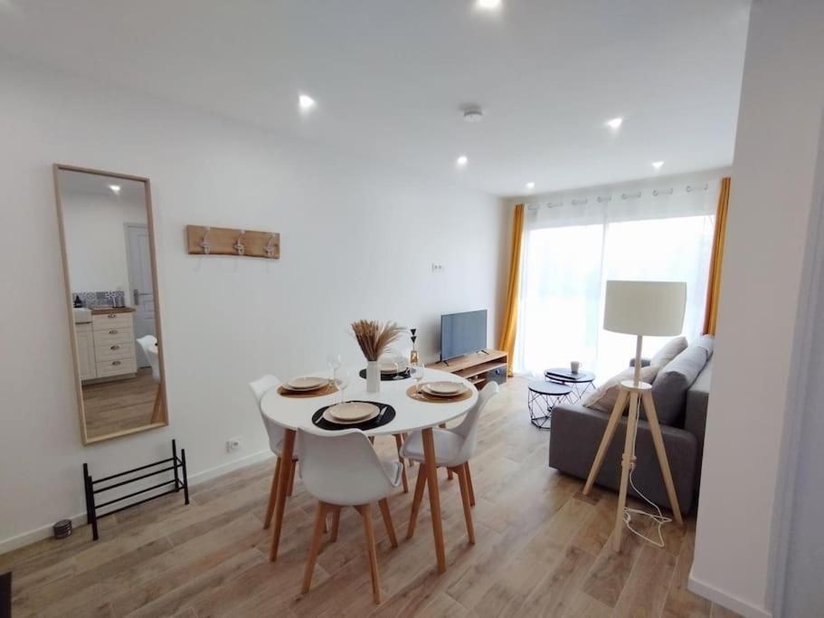 Logement Au Calme Avec Jardin Proche De Vannes Elven エクステリア 写真